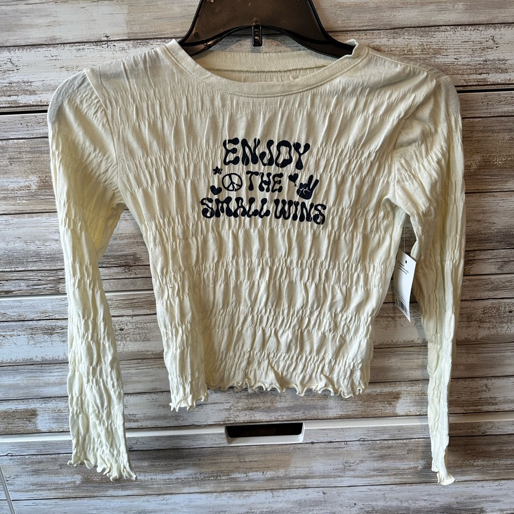 🆕 SO Girls Ivory Smocked Graphic Long Sleeve Crop Top Size M (8) NWT